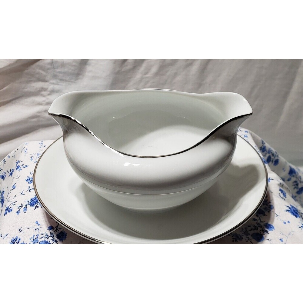 Modern China & Table Institute  Gravy Boat & Attached Underplate